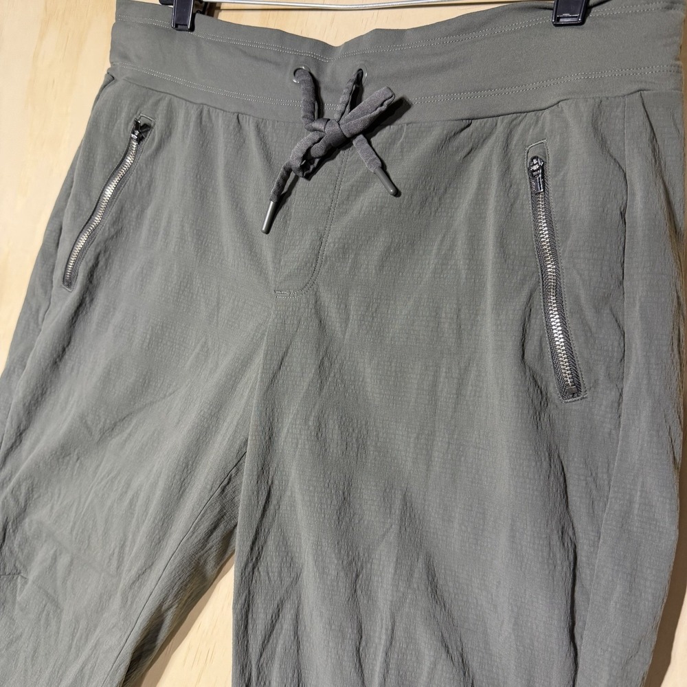 Athleta Women's Trekkie North Jogger Pants Olive Green Size 14 Hiking Travel - Picture 3 of 9